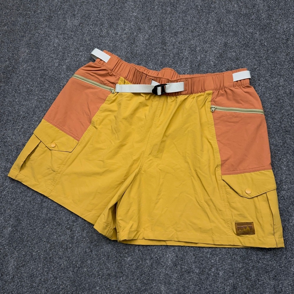 Patagonia Outdoor Everyday Shorts 4" Women's Large Pufferfish Gold Belted 57456